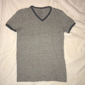 American eagle v neck